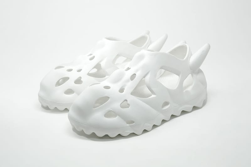 ESENES WORLDWIDE Drops Boneheads Clogs