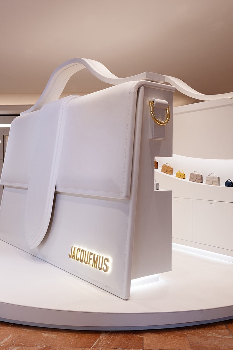 jacquemus paris pop up galeries lafayette coffee flowers