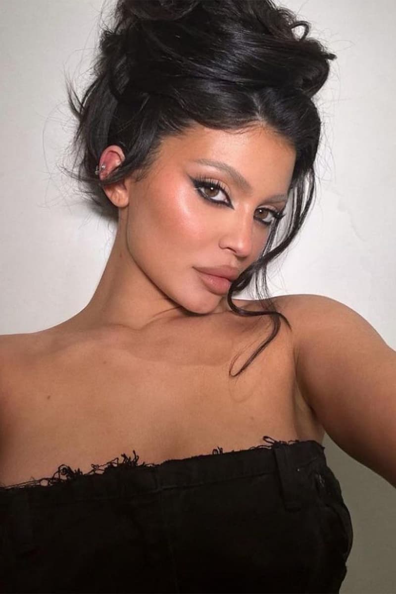 Kylie Jenner Cosmetics Doin The Most Blush Makeup Extensions Hairstyle Instagram