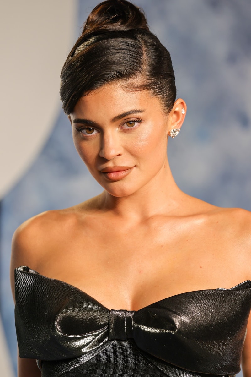 kylie jenner face plastic surgery clears up rumors lip fillers interview beauty misconception confidence 