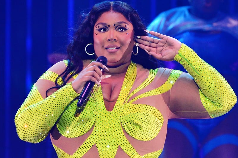 Lizzo Gives Rest to the Classic French Mani With "French Moon" Nail Display