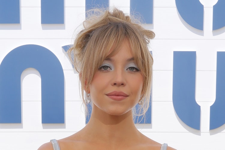 Sydney Sweeney's Matchy-Matchy Eyeshadow and Dress Moment Is Such a Vibe
