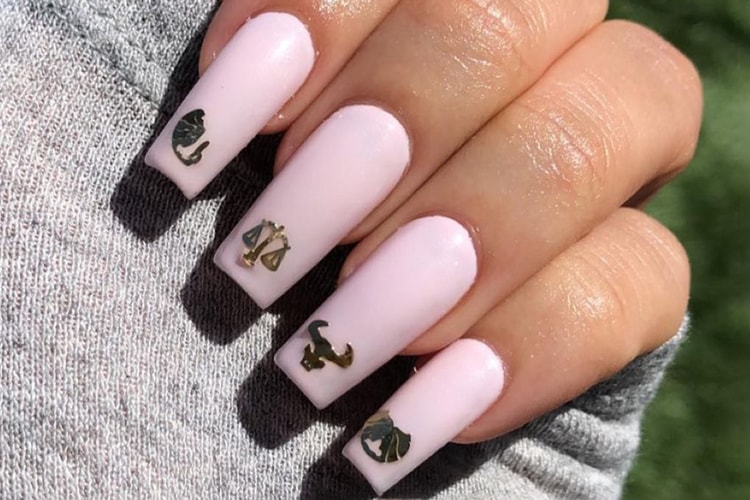 "Zodiac Nails" Are the Perfect Manicure Trend To Distract You From Mercury in Retrograde