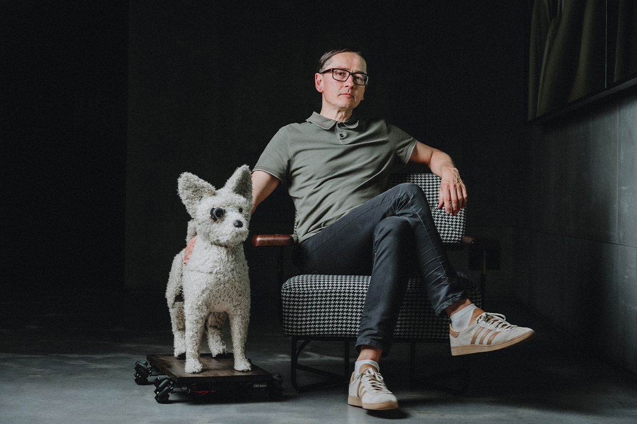aicca-robotic-art-critic-dog-mario-klingemann-coleccion-solo-interview