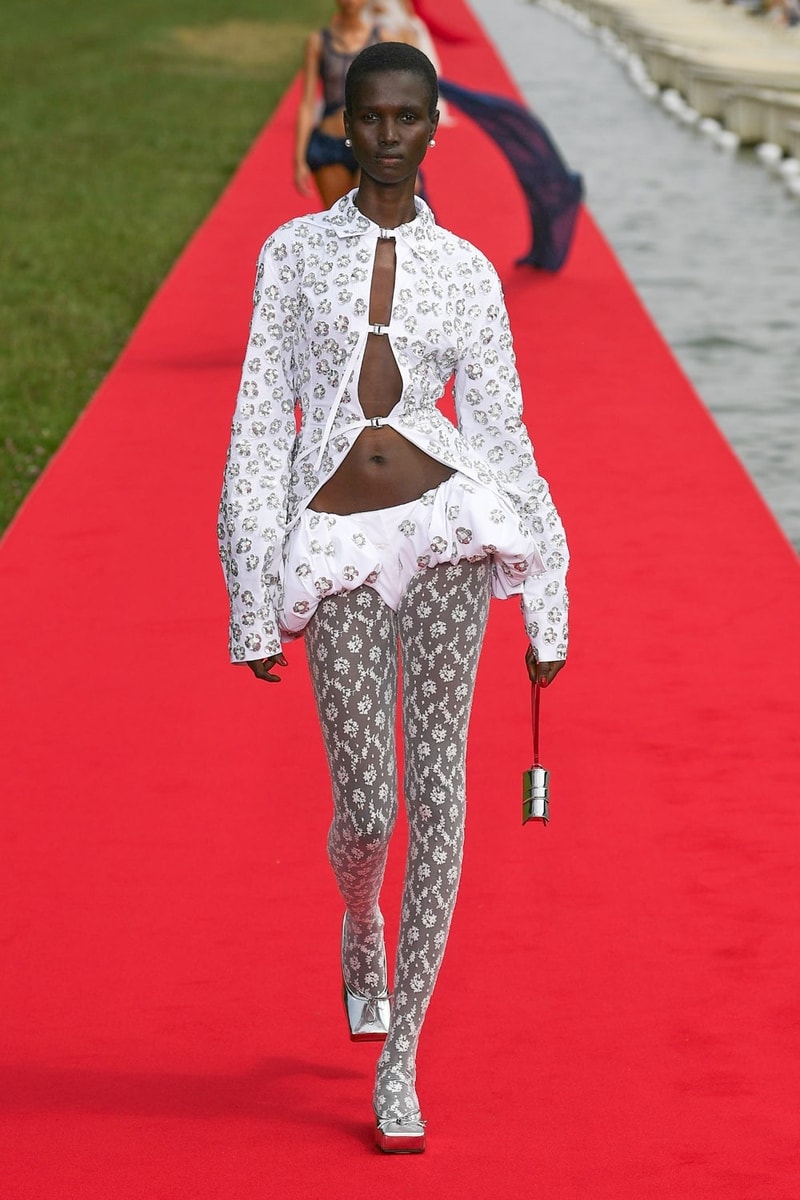 simon port jacquemus Fall 2023 "LE CHOUCHOU" Collection kendall jenner gigi hadid emily ratajkowski monica belluci claire foy
