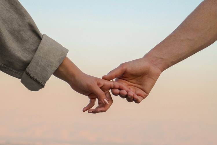 5 Signs You’re Being “Benched” and Should Move TF On