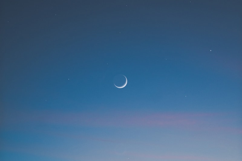 july cancer new moon horoscope zodiac predictions pluto capricorn astrology tarot cards lunar phases