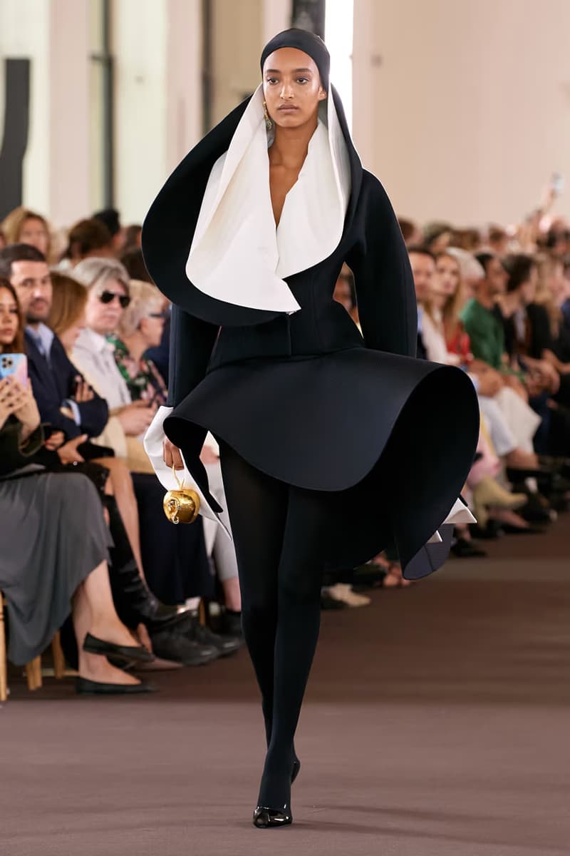 schiaprelli fall 2023 paris couture week daniel roseberry runway show looks