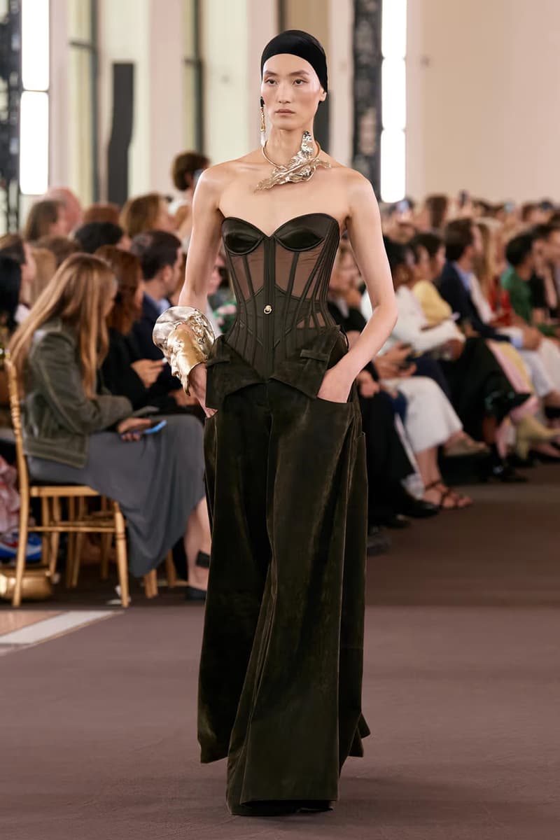 schiaprelli fall 2023 paris couture week daniel roseberry runway show looks