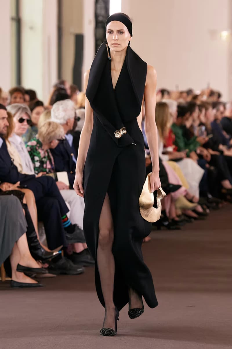 schiaprelli fall 2023 paris couture week daniel roseberry runway show looks