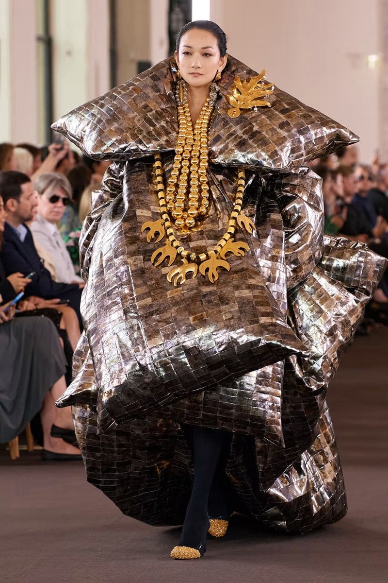 schiaprelli fall 2023 paris couture week daniel roseberry runway show looks