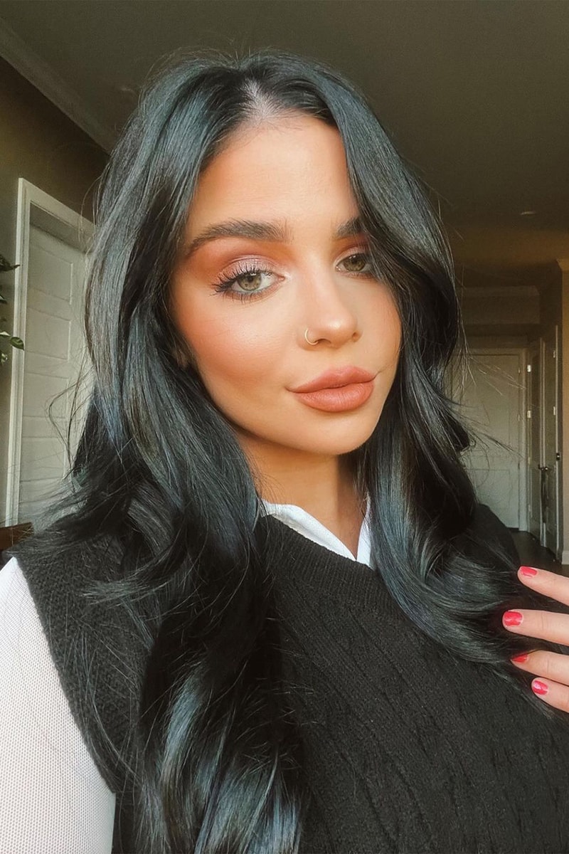Cinnamon Spice Girl Fall Makeup Trend Eyeshadows Nail Polishes Lipsticks Lipglosses TikTok