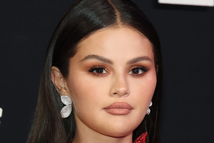 Selena Gomez Feels Hella Empowered by This $20 USD Red Lippie