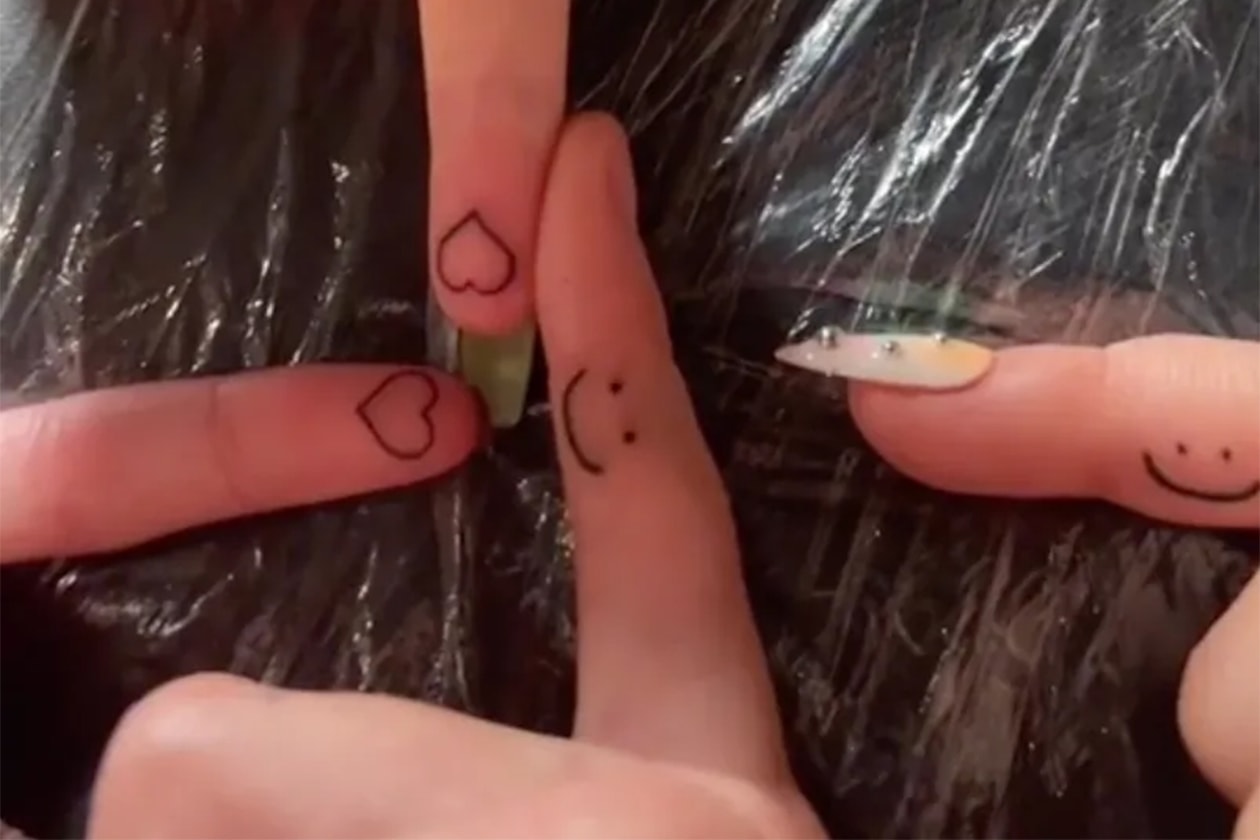 Olivia Rodrigo Faded Finger Friendship Tattoo Photos 