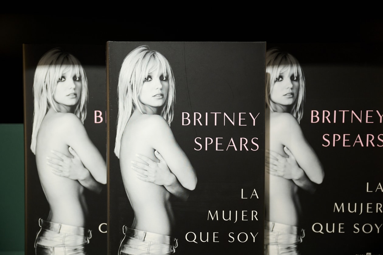 Celebrity, memoir, libri, Britney Spears, Megan Fox, Pamela Anderson, Down The Drain, The Woman In Me