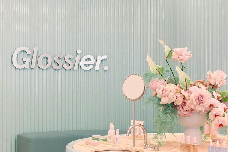 Glossier Tell All Book Glossy: Ambition, Beauty, and the Inside Story of Emily Weiss's Glossier Skincare Makeup Ex-Employee Info