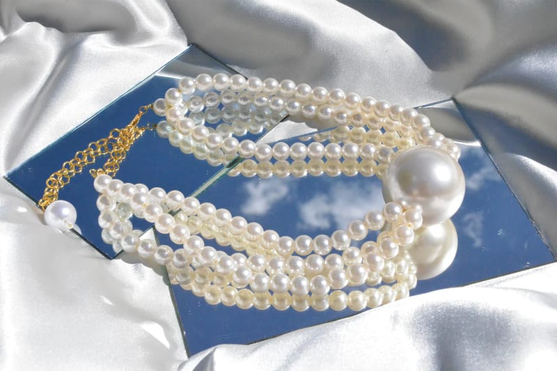 best holiday gift guide sexual wellness for women products sex toys vibrators personal massagers lingerie pleasure lingerie Christina Aguilera voight Fleur de mal