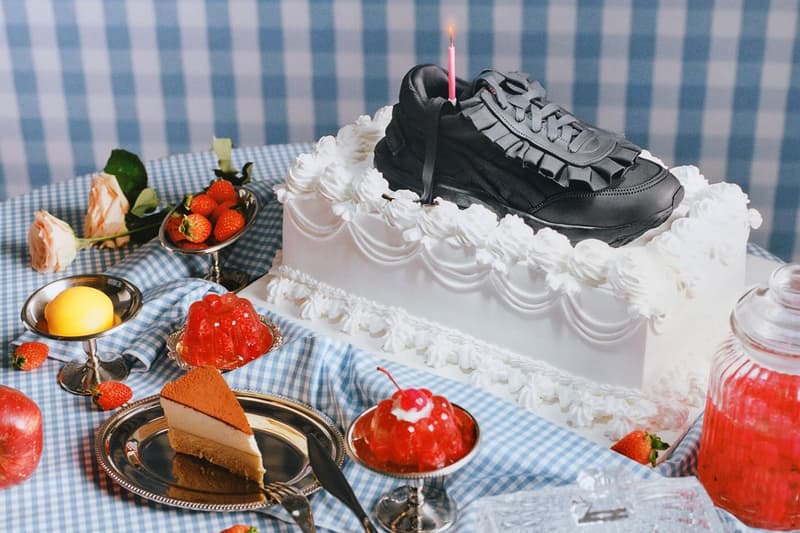 shushu tong asics trainers shoes black frill