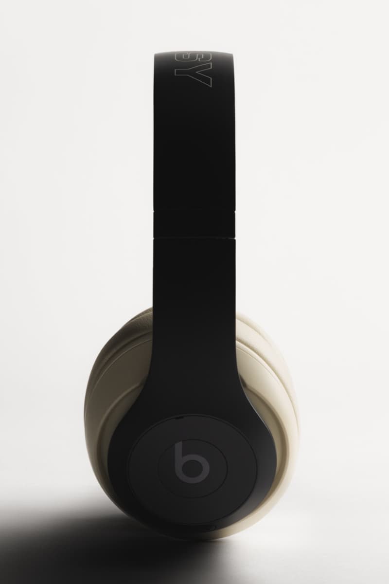 stussy beats studio pro headphones black white over ear logo