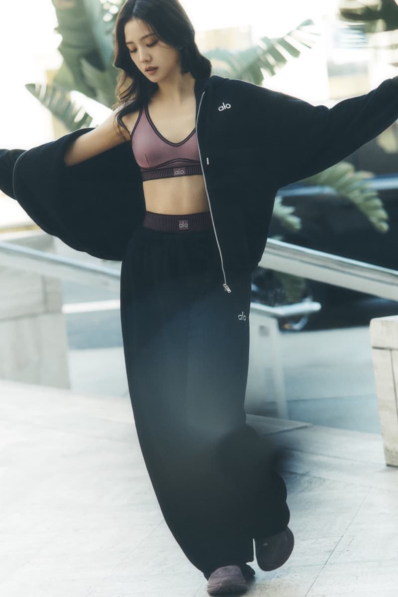 blackpink jisoo kpop artist alo yoga leggings bras activewear spring los angeles wellness meditation matcha 