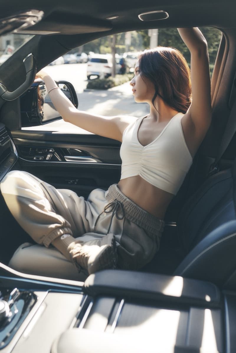 blackpink jisoo kpop artist alo yoga leggings bras activewear spring los angeles wellness meditation matcha 