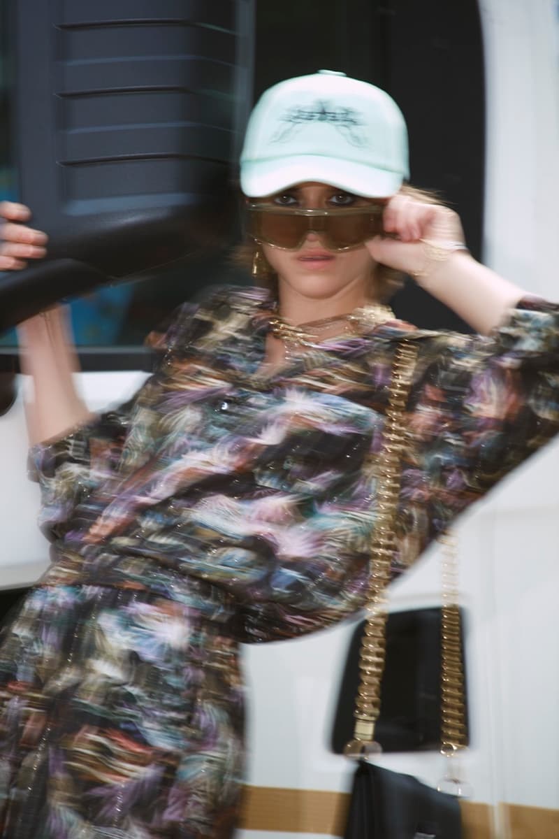 aries campaign spring summer models paparazzi cameras blurry 