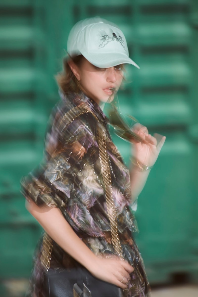 aries campaign spring summer models paparazzi cameras blurry 