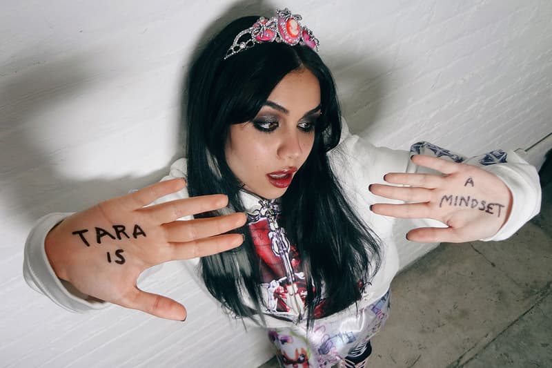 tara yummy heaven marc jacobs girl eyeliner pink bows dress 