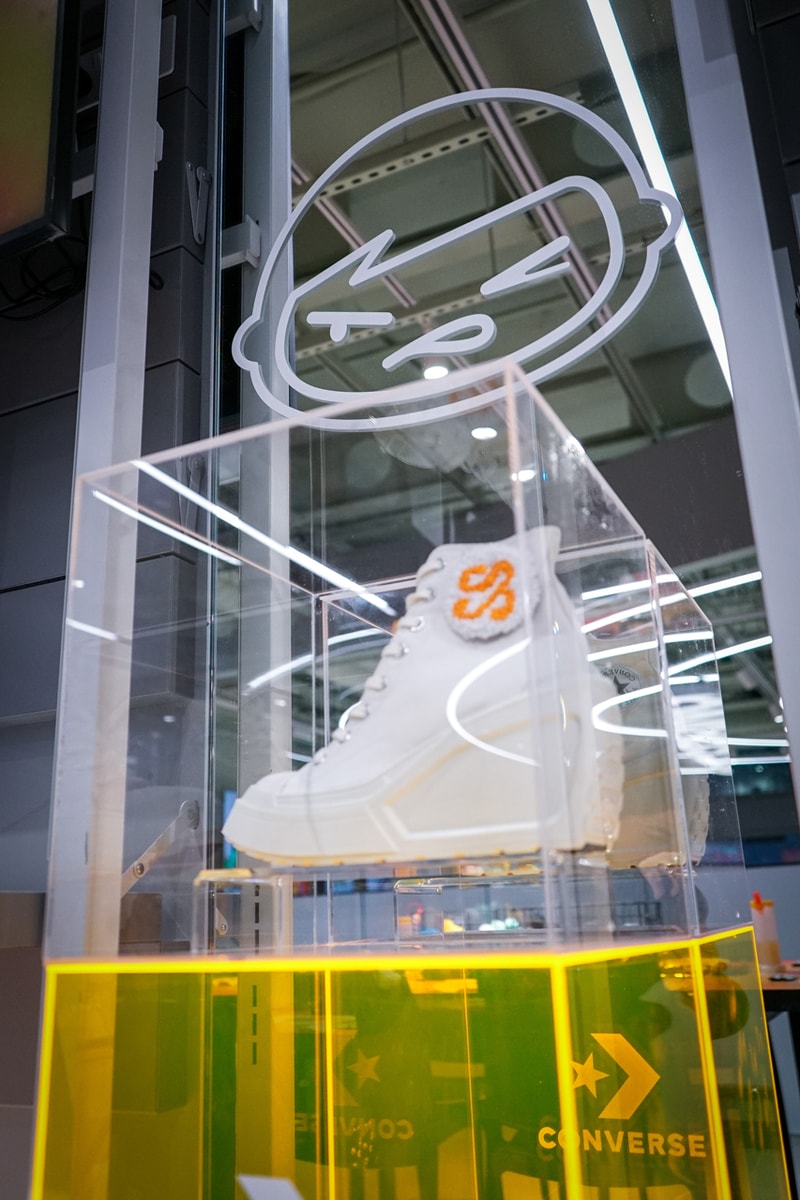 sneaker sisterhood converse offspring anniversary party workshop de luxe kats corner creative customization tufting keychains dj saint Ludo kings cross