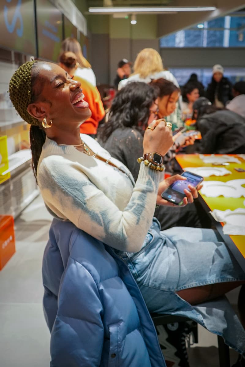 sneaker sisterhood converse offspring anniversary party workshop de luxe kats corner creative customization tufting keychains dj saint Ludo kings cross