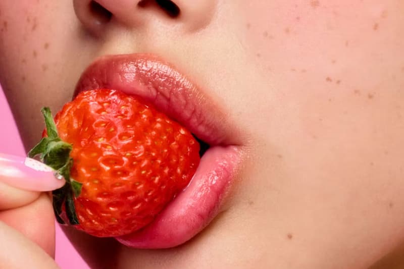 Glossier, Balm Dotcom, Balm Dotcom original formula, Strawberry Balm Dotcom