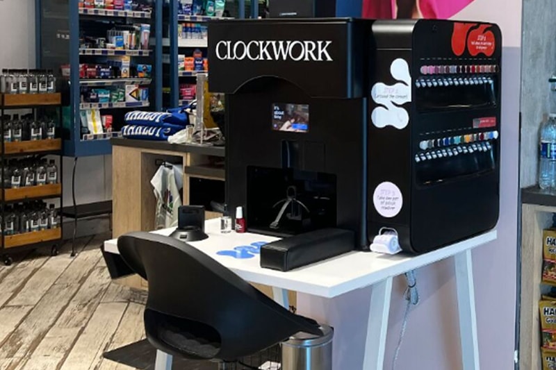 clockwork, nails, manicure, robot, robot manicure