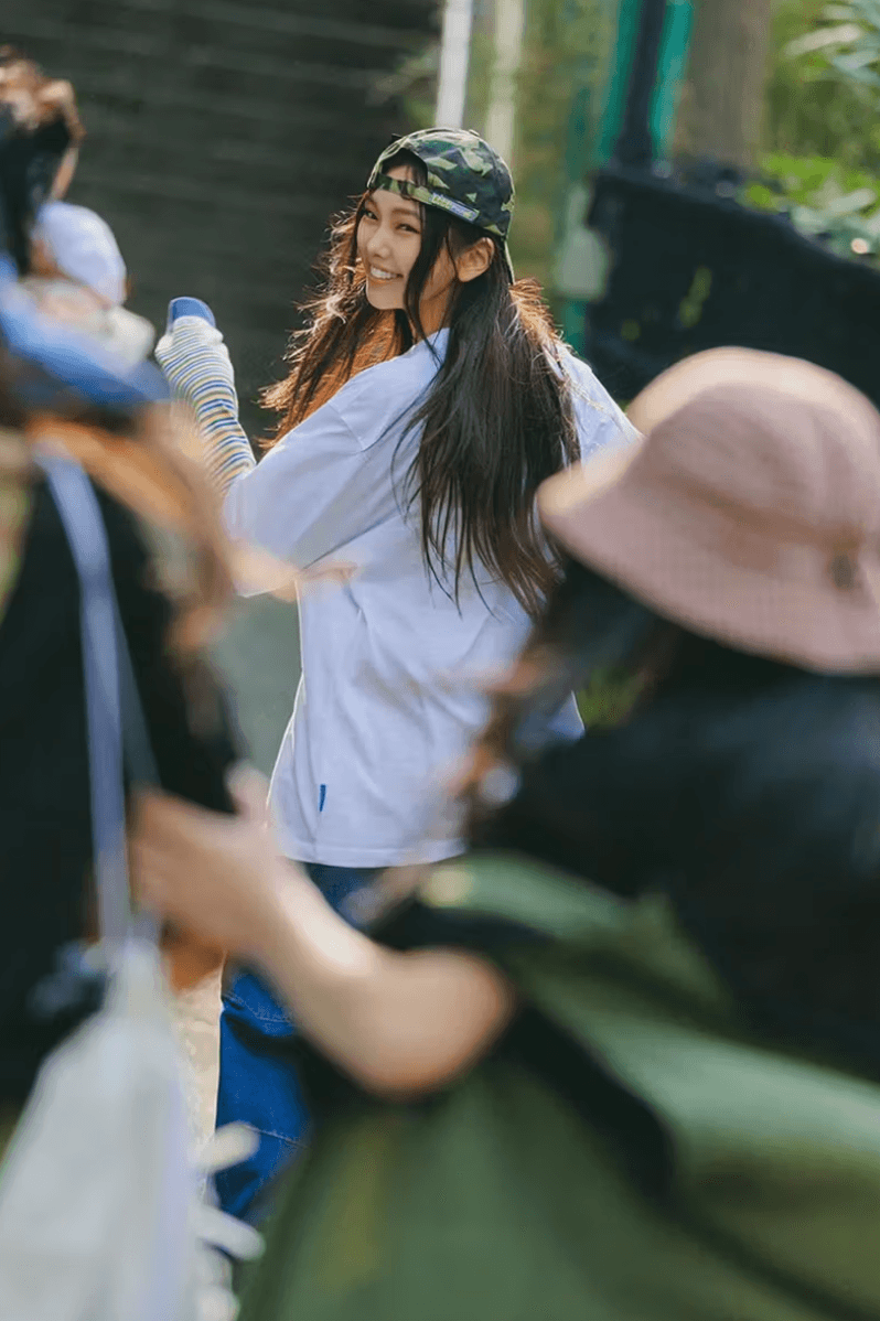 newjeans hiroshi fujiwara clothing collection kpop girls band