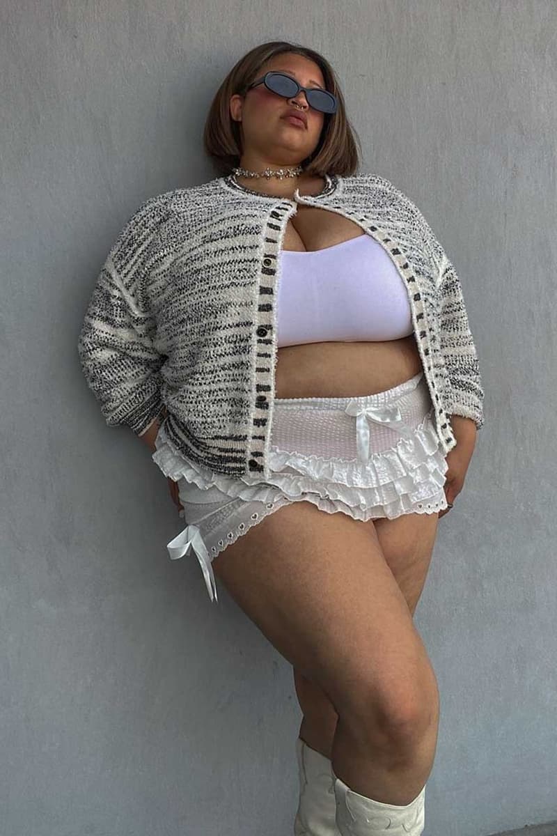 y2k fashion size inclusive body positivity trends sex and the city carrie bradshaw low rise jeans 