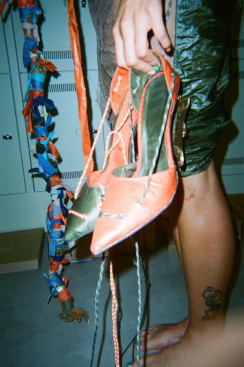 Annie Purdy Tentang Pembuatan Sepatu dan "Pendakian Gadis-Gadis Seksi" 1 Annie Purdy, Berkelanjutan, Alas Kaki, Sepatu, Desainer, Pendakian Hot Girls, Daur Ulang, Daur Ulang, London