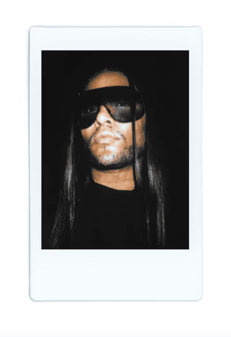 Vincenzo Dimino, Polaroid, New York fashion week, ss25, Rihanna, Jisoo, Tommy Hilfiger, Bella Hadid