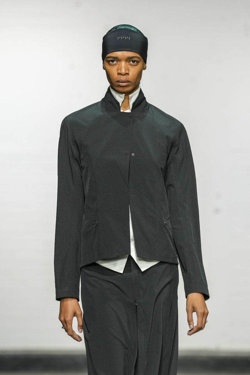 woman with no makeup in athletic wear walking down runway, facegym, johanna parv, london fashion week, spring/summer 2025, skincare