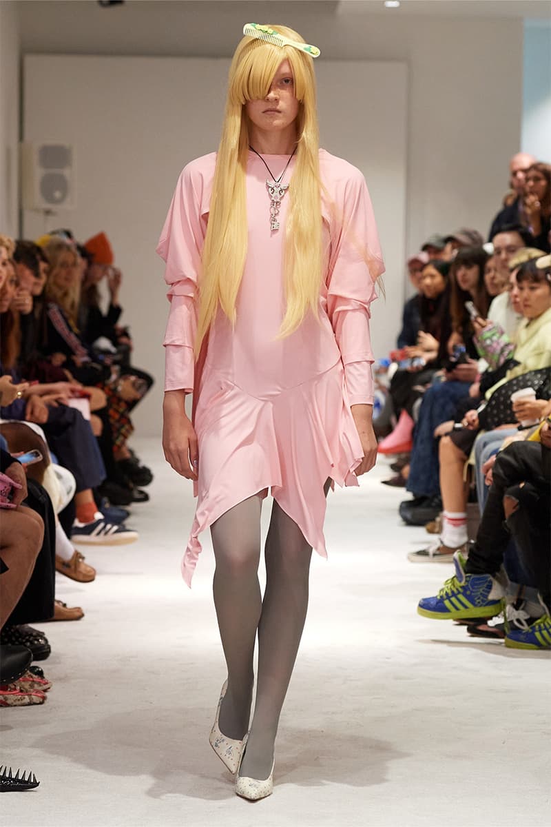 Ashley Williams, SS25, Runway fashion week models hair glasses blue bow wigs