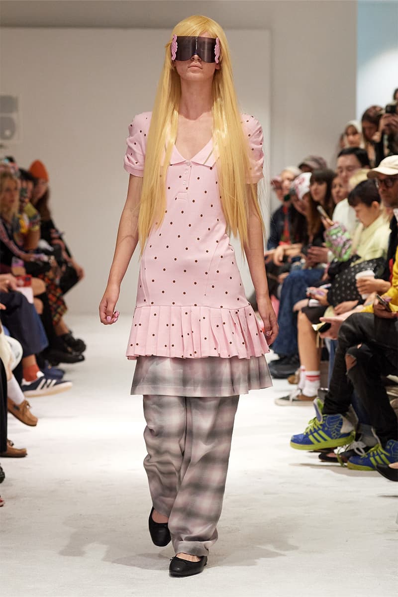 Ashley Williams, SS25, Runway fashion week models hair glasses blue bow wigs