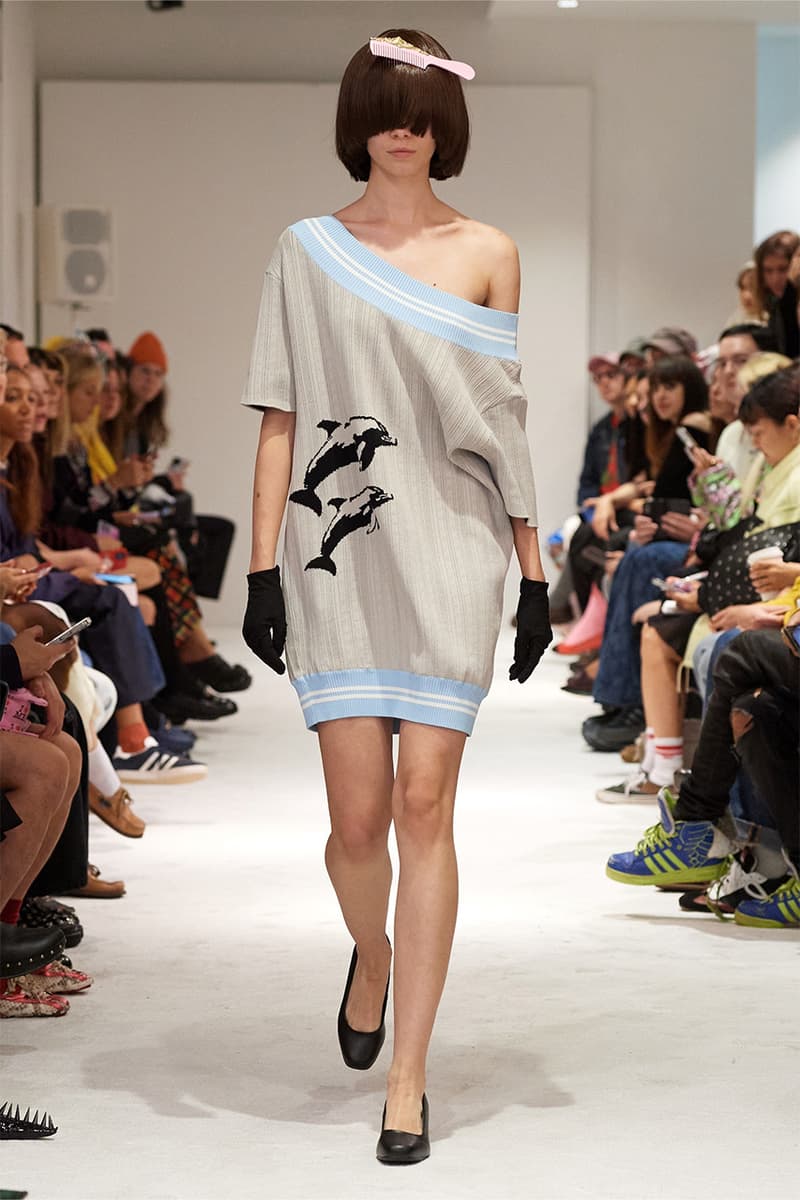 Ashley Williams, SS25, Runway fashion week models hair glasses blue bow wigs