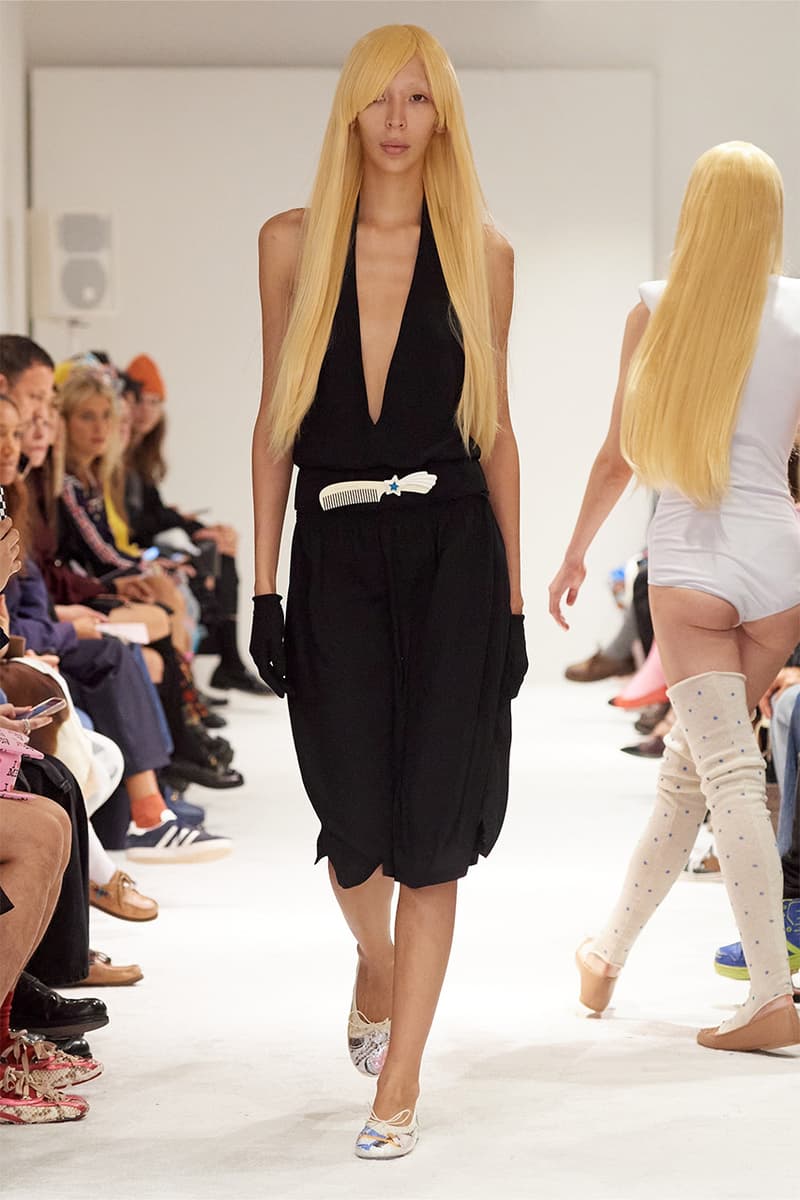 Ashley Williams, SS25, Runway fashion week models hair glasses blue bow wigs