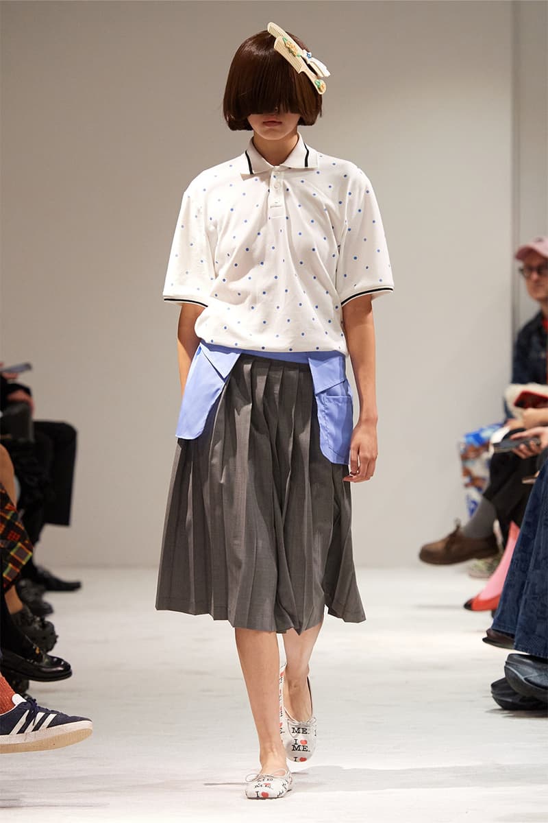 Ashley Williams, SS25, Runway fashion week models hair glasses blue bow wigs