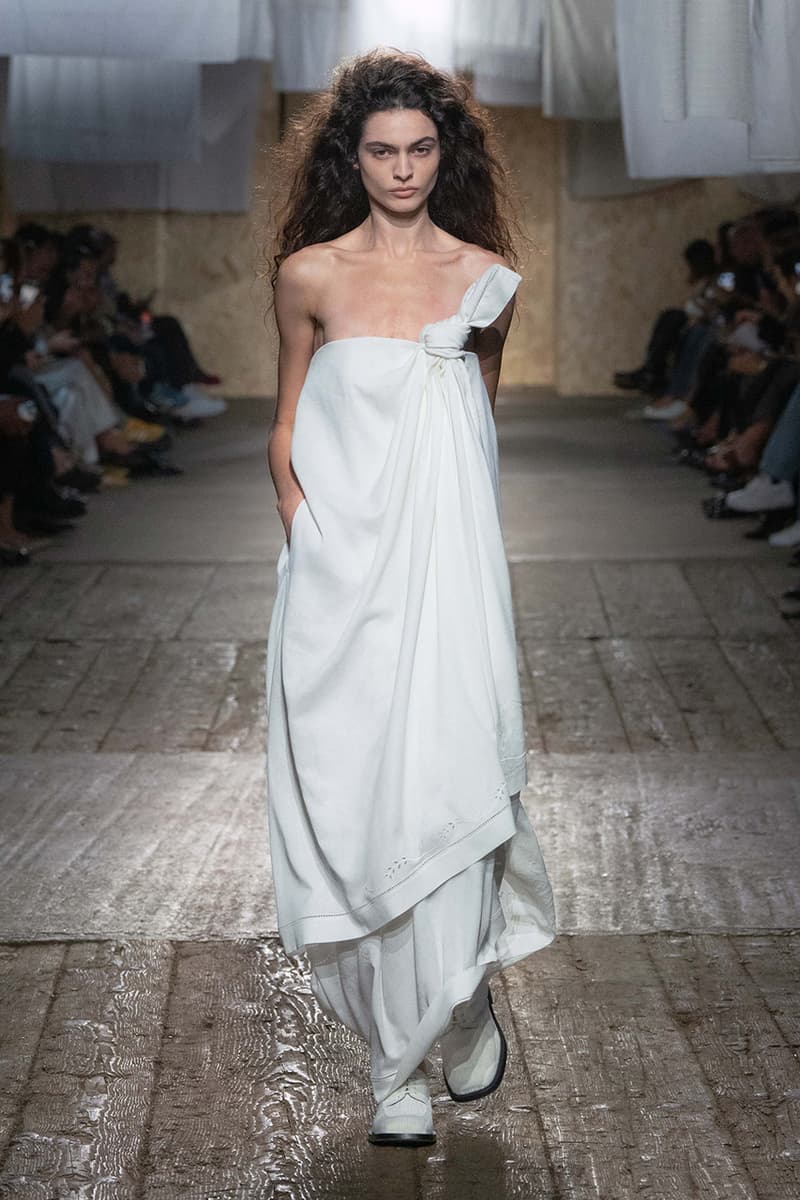 Moschino, SS25, Milan Fashion Week, Runway, Collections, Alex Consani