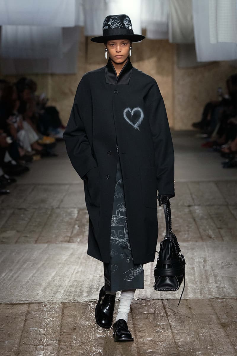 Moschino, SS25, Milan Fashion Week, Runway, Collections, Alex Consani