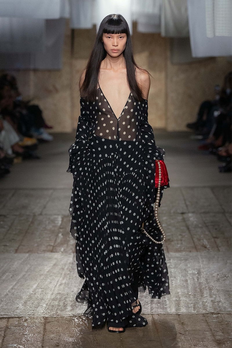 Moschino, SS25, Milan Fashion Week, Runway, Collections, Alex Consani
