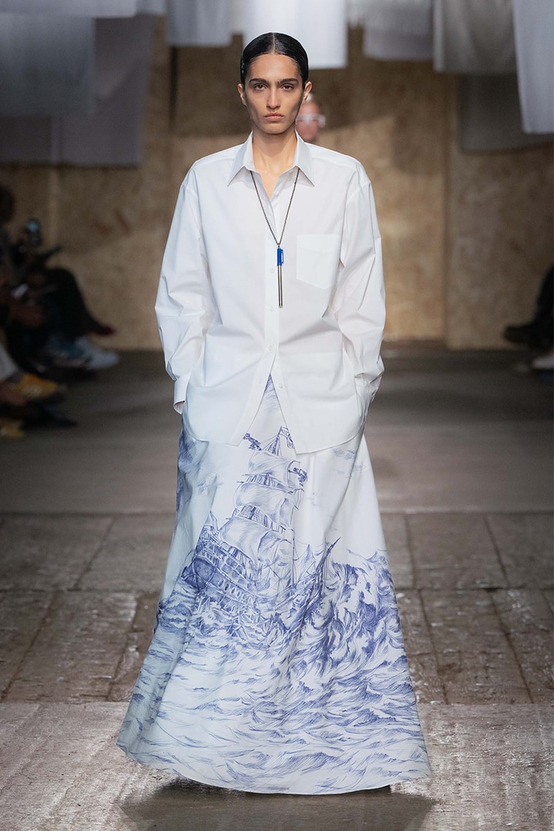 Moschino, SS25, Milan Fashion Week, Runway, Collections, Alex Consani