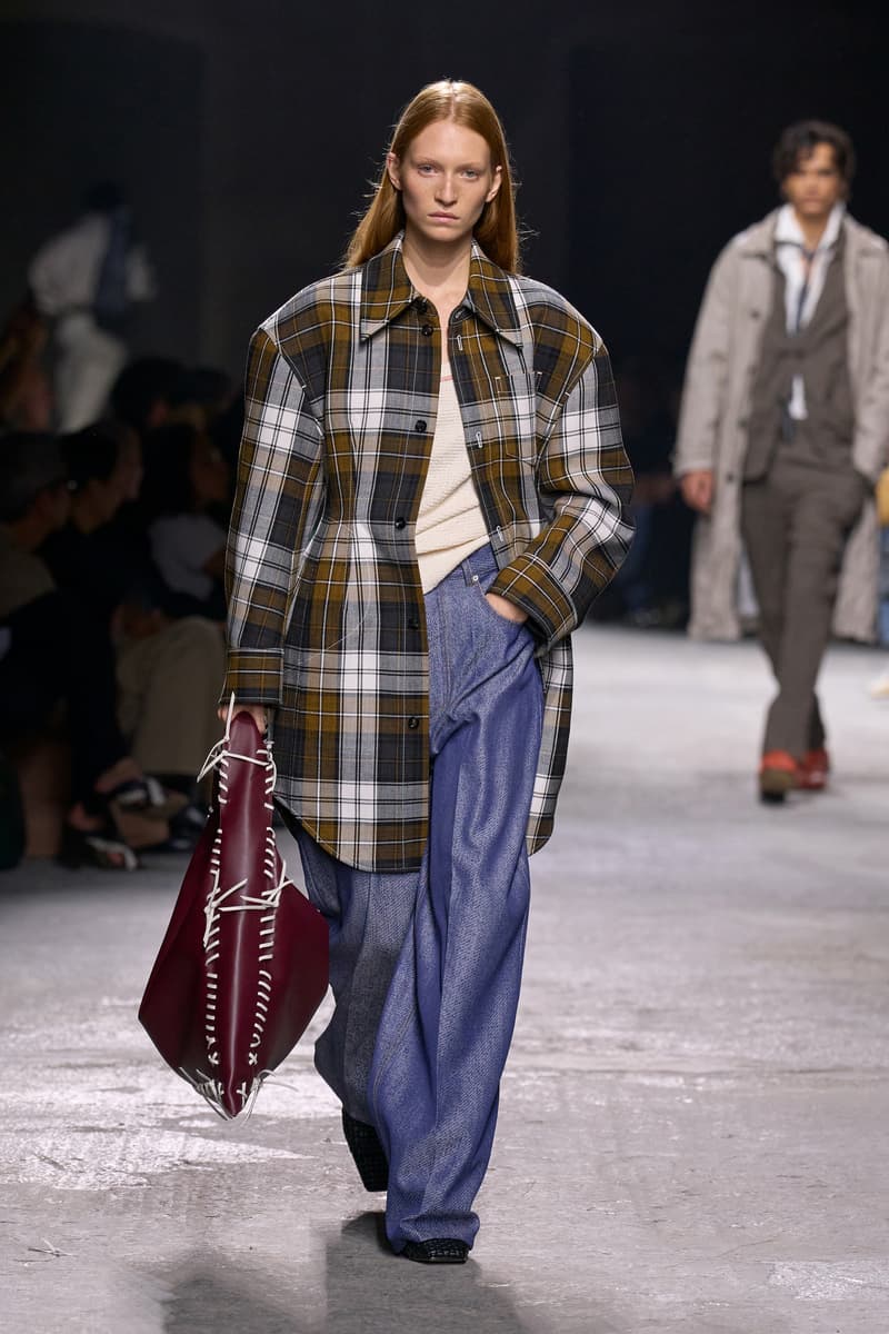 Bottega Veneta, Matthieu Blazy, Spring/Summer 2024, Milan Fashion Week, Runway, Images, First Look, Jacob Elordi, Kendal Jenner