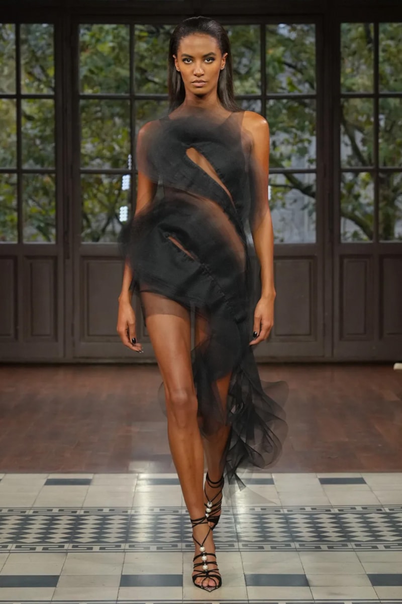 Mugler, SS25, Runway, Collection, Paris Fashion Week, Dresses, Corsets, Suits.