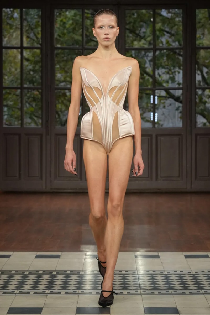 Mugler, SS25, Runway, Collection, Paris Fashion Week, Dresses, Corsets, Suits.