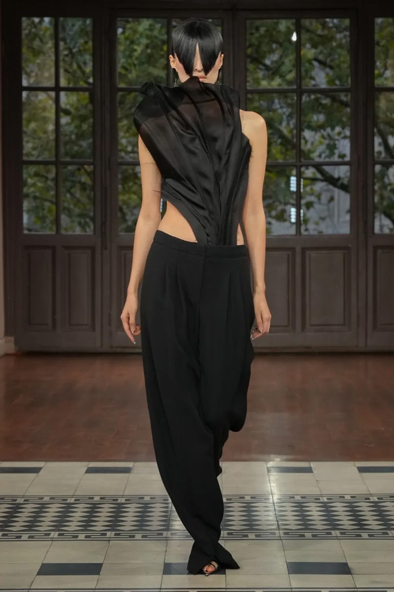 Mugler, SS25, Runway, Collection, Paris Fashion Week, Dresses, Corsets, Suits.